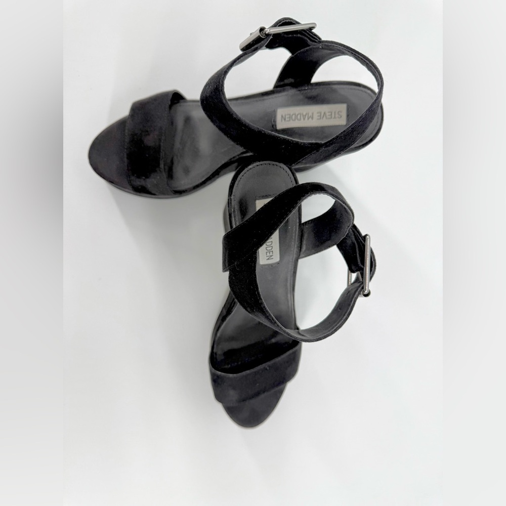 Steve Madden Elegant Black Wedge Heels - Picture 9 of 12